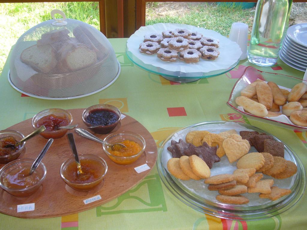Su Trabi B&B Fluminimaggiore Zewnętrze zdjęcie