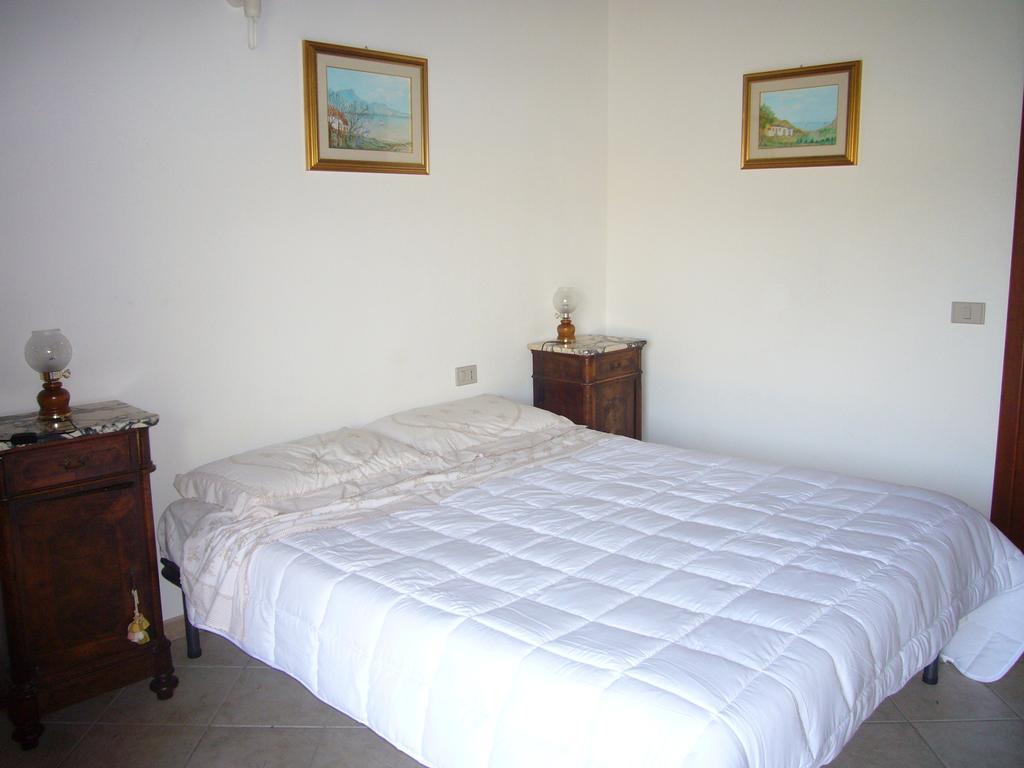 Su Trabi B&B Fluminimaggiore Pokój zdjęcie